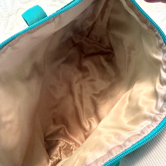 Coach - Picture 2 of 4